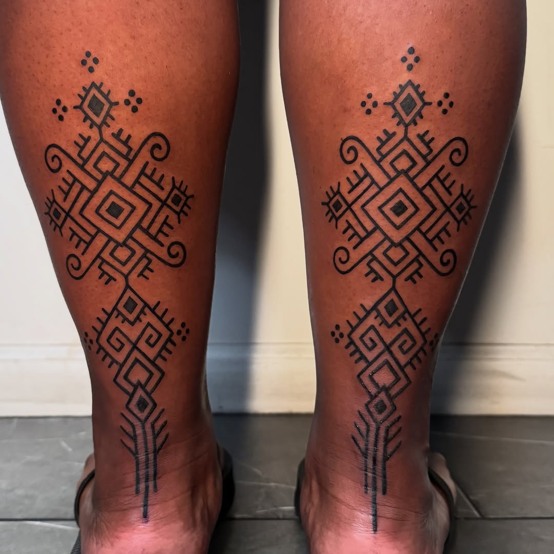 Tattoo by @chozentattoo — geometric, tribal