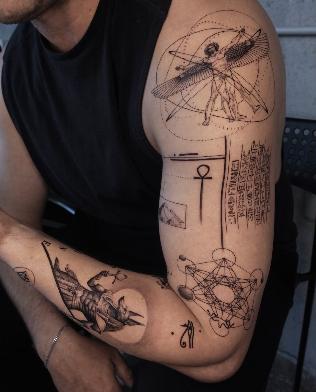 Tattoo by @ej.mireu_ink — black_and_grey, geometric