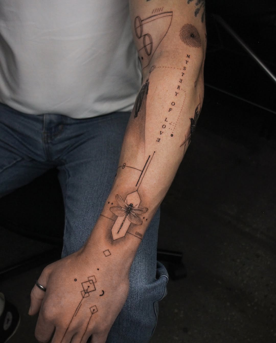 Tattoo by @ej.mireu_ink — fine_line, geometric