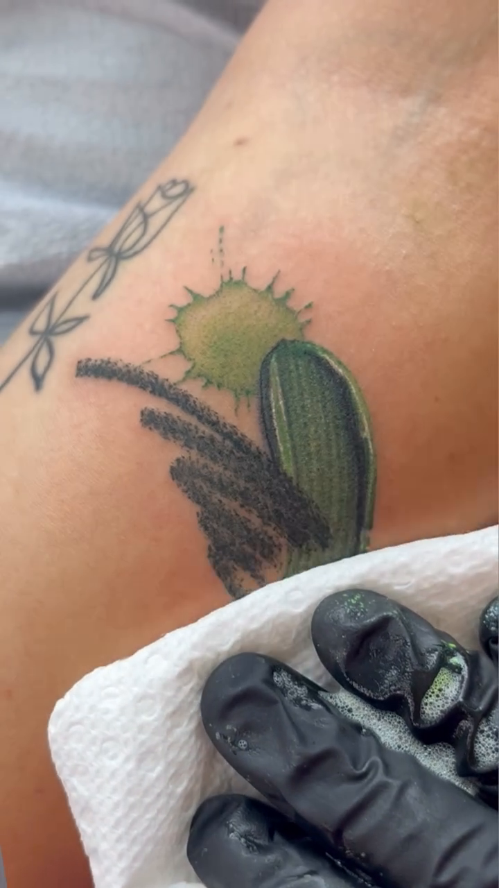 Tattoo by @gemma_tattooer — illustrative, watercolor