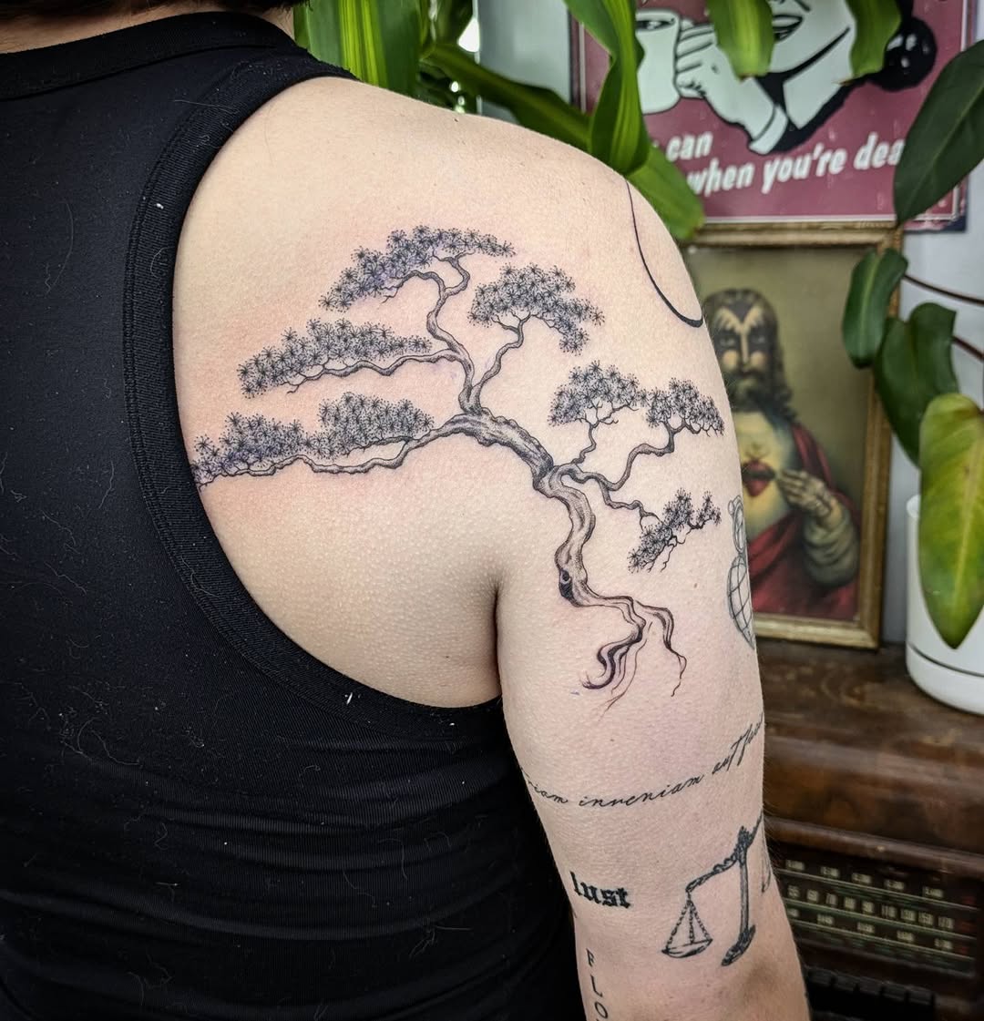 Tattoo by @alizee_tattoo โ fine_line, black_and_grey