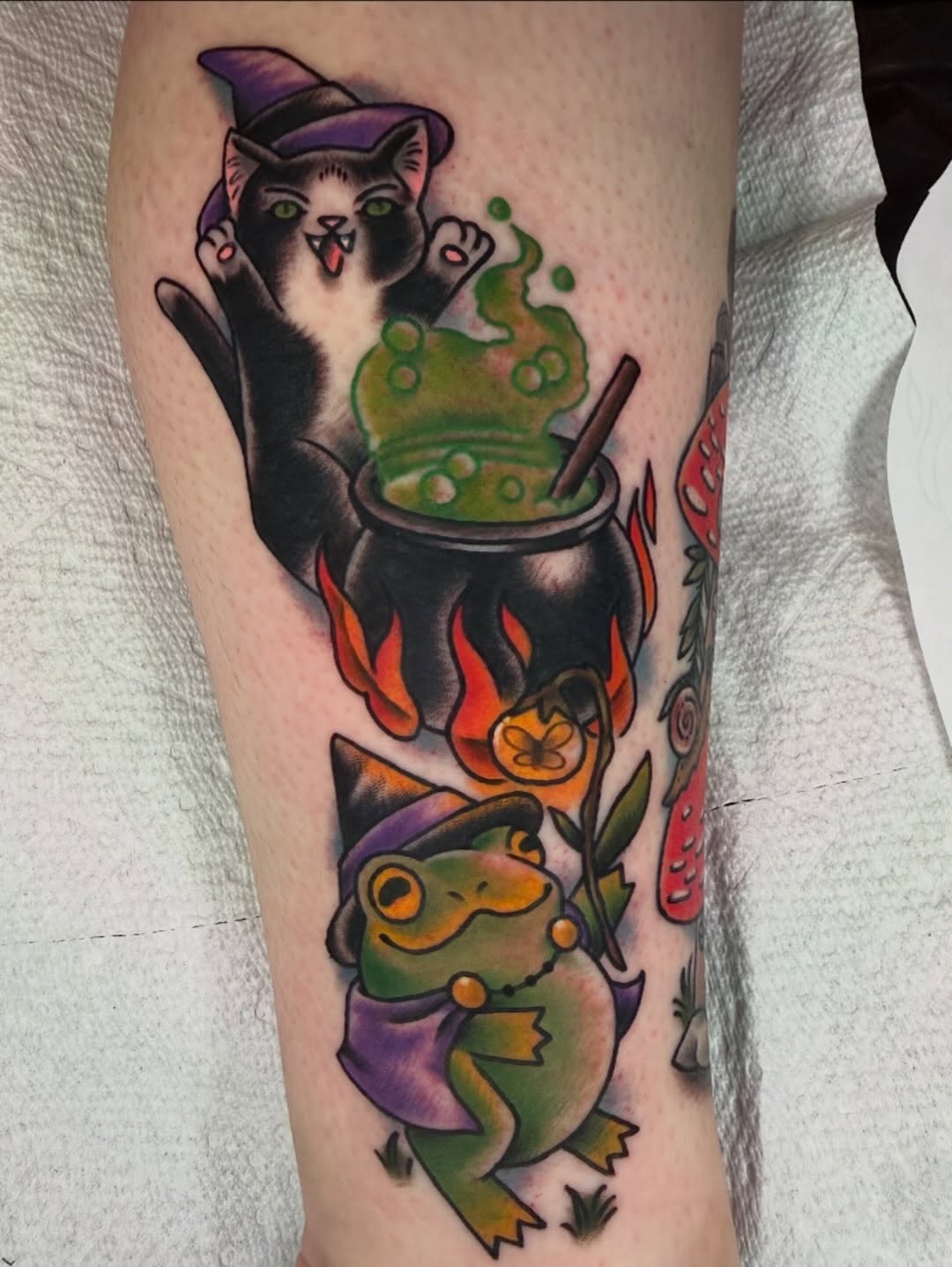 Tattoo by @tattoosbysav — american_traditional, new_school