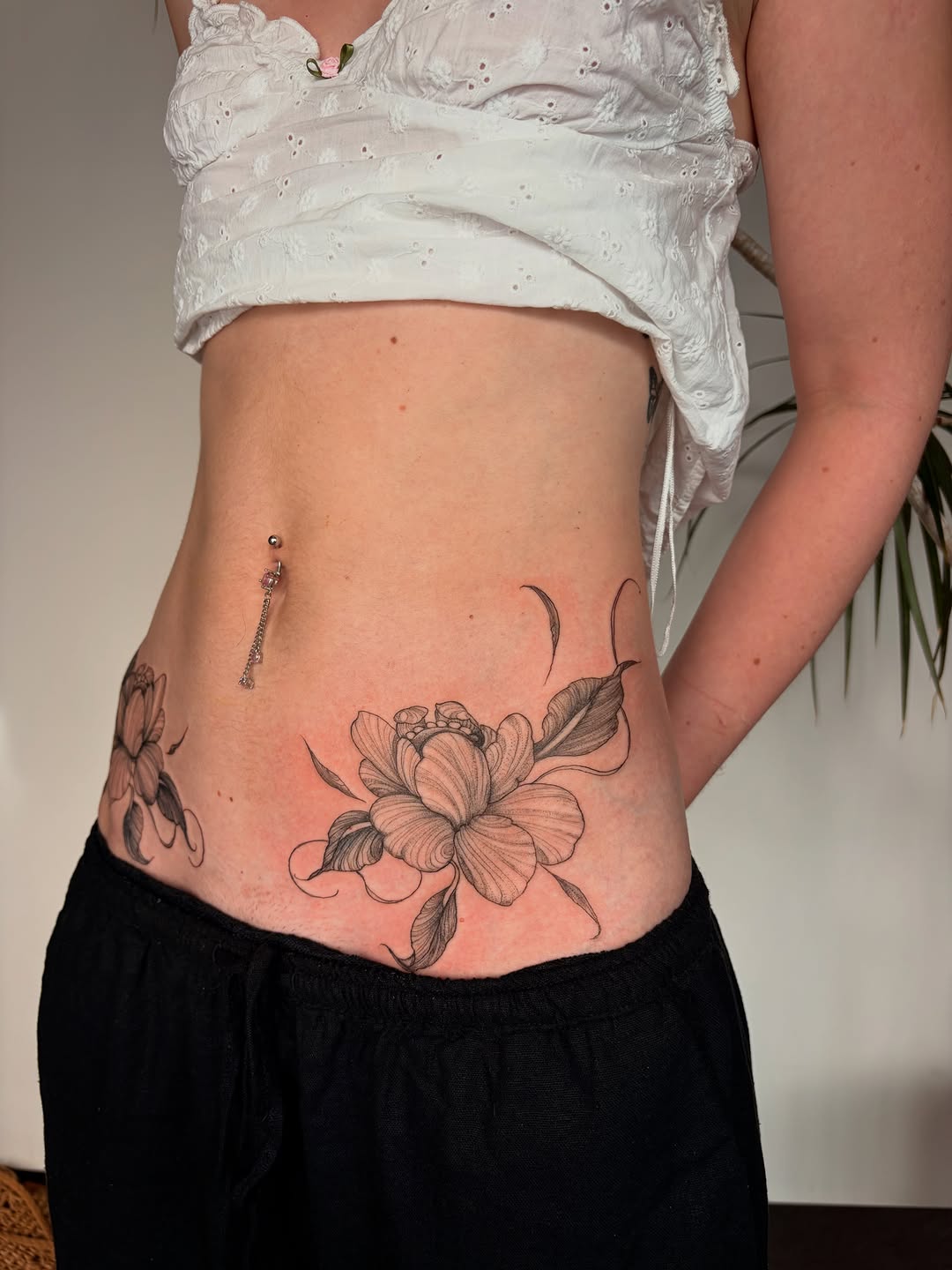 Tattoo by @raini.xo.tattoo β fine_line, illustrative