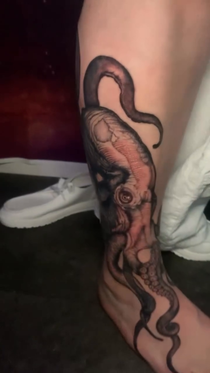 Tattoo by @stigmatat2 — black_and_grey, dark_realism