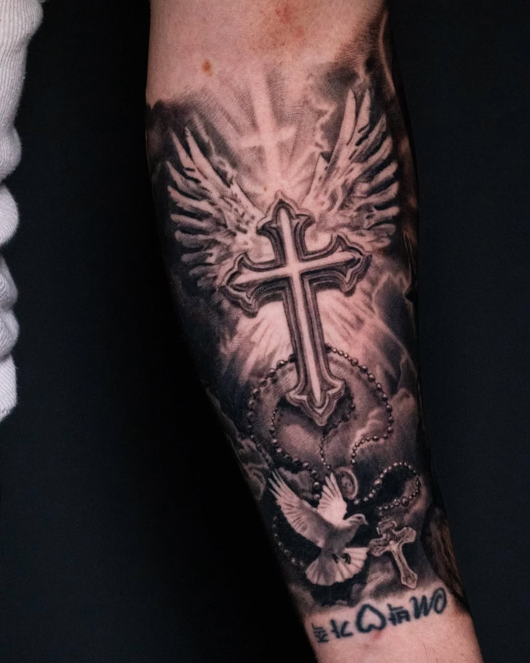 Tattoo by @isabelroseink โ black_and_grey, realism