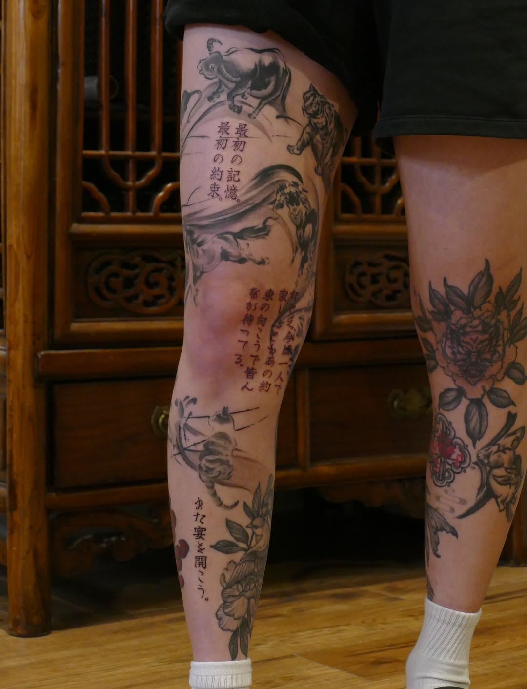 Tattoo by @oolong.ink — japanese_irezumi, black_and_grey