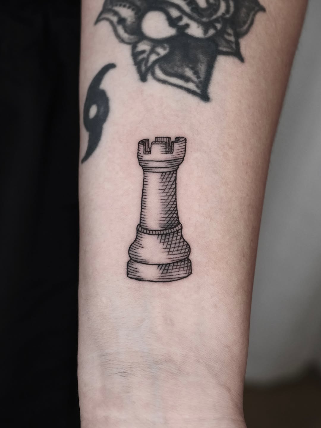 Tattoo by @nocool_kim — black_and_grey, illustrative
