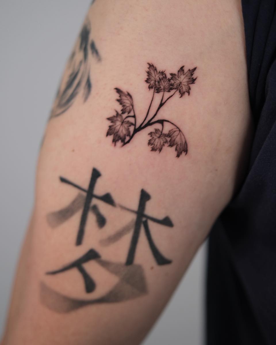 Tattoo by @moonfexx — fine_line, black_and_grey