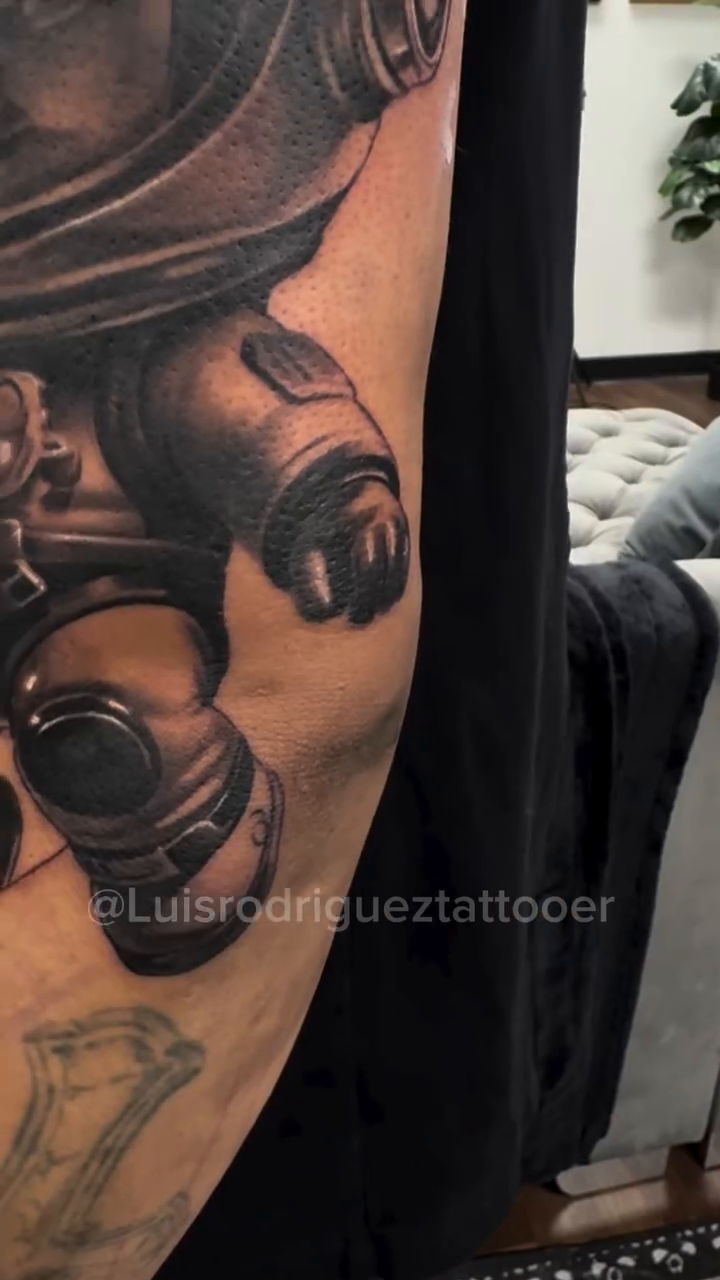 Tattoo by @luisrodrigueztattooer — realism, dark_realism
