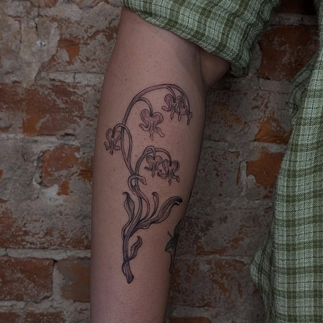 Tattoo by @rayns.ink — fine_line, illustrative