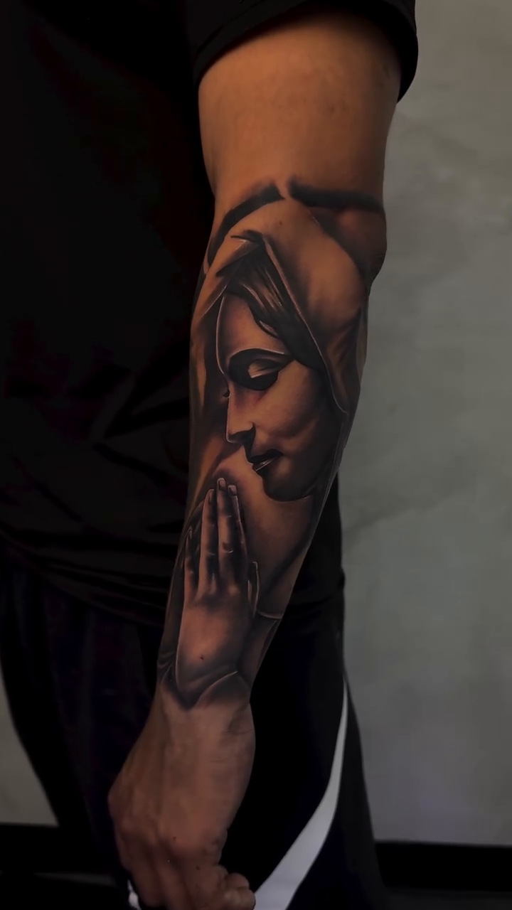 Tattoo by @ghostinkzz — black_and_grey, realism
