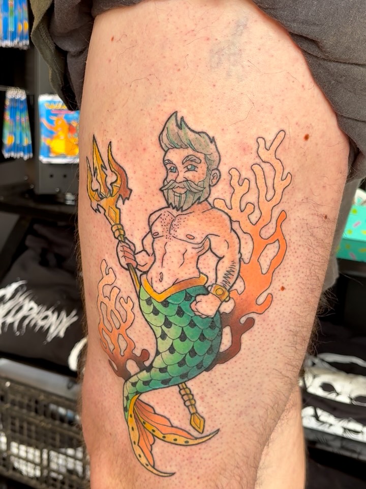 Tattoo by @nostalgiainks โ new_school