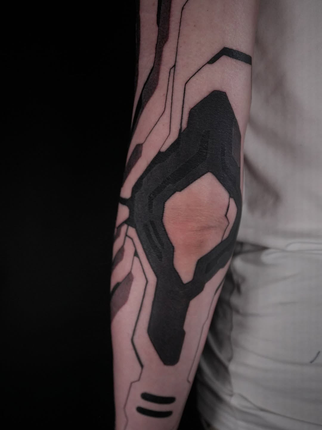 Tattoo by @cassadybell — blackwork, geometric