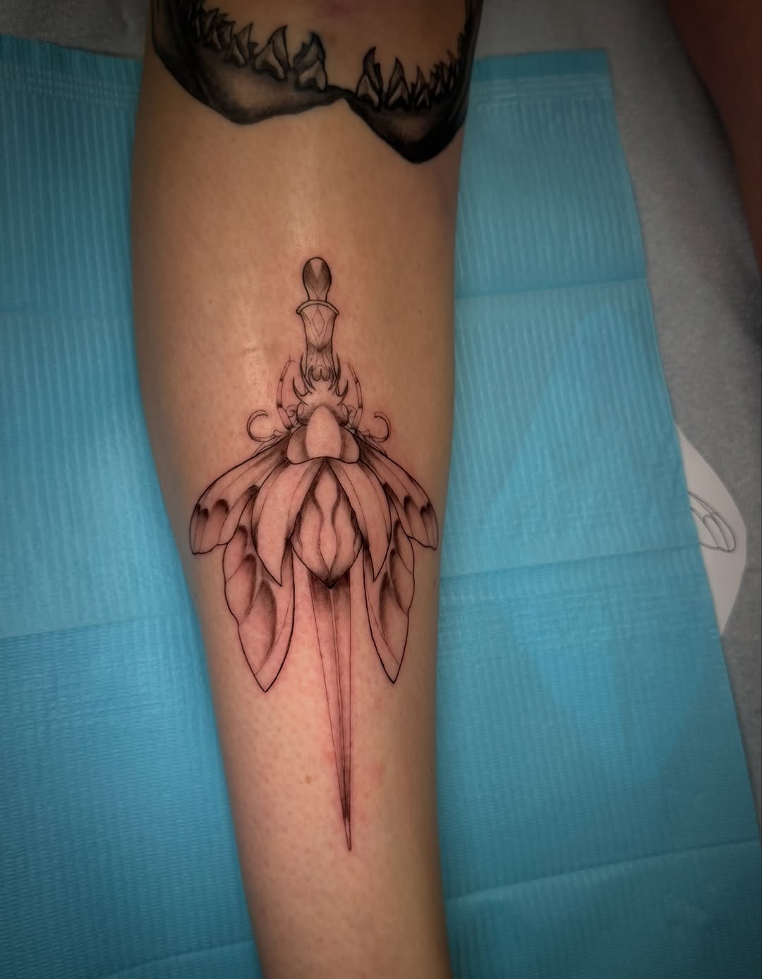 Tattoo by @izzyinktattoos_ — fine_line, black_and_grey