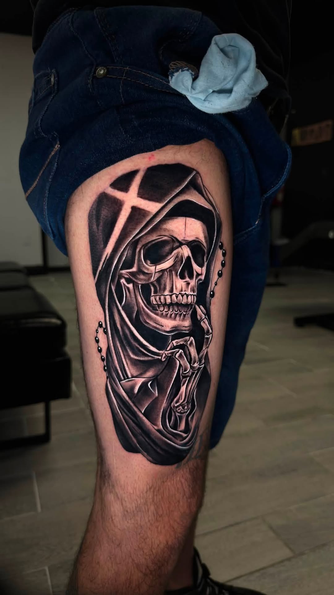 Tattoo by @juanon_tattoos โ black_and_grey, realism