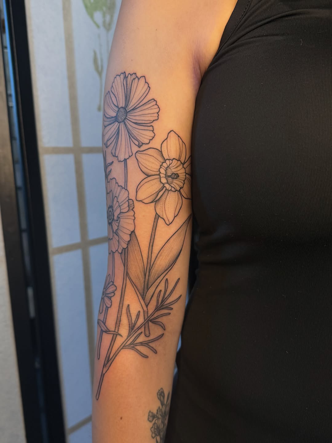 Tattoo by @noelle_adrienne — fine_line, black_and_grey