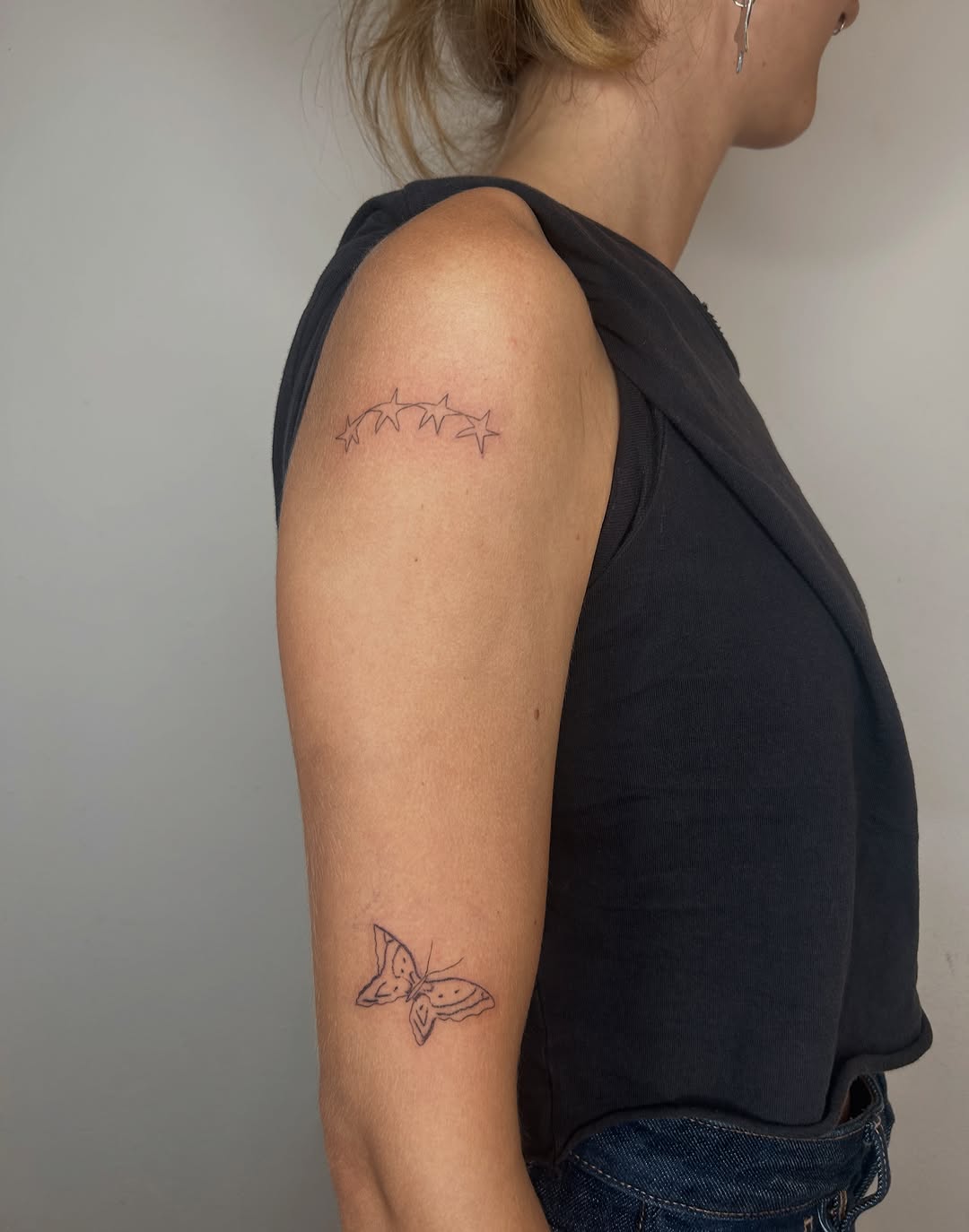 Tattoo by @klaracoral — fine_line, minimalist