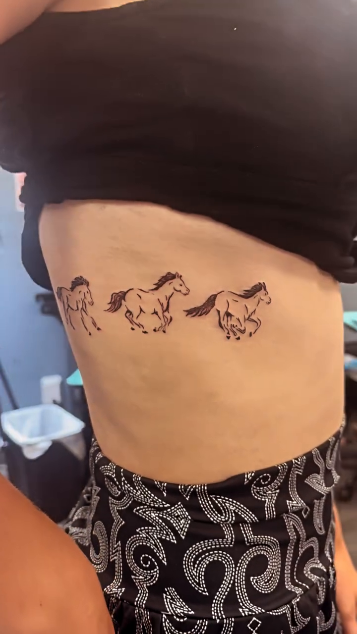 Tattoo by @handofheen — fine_line
