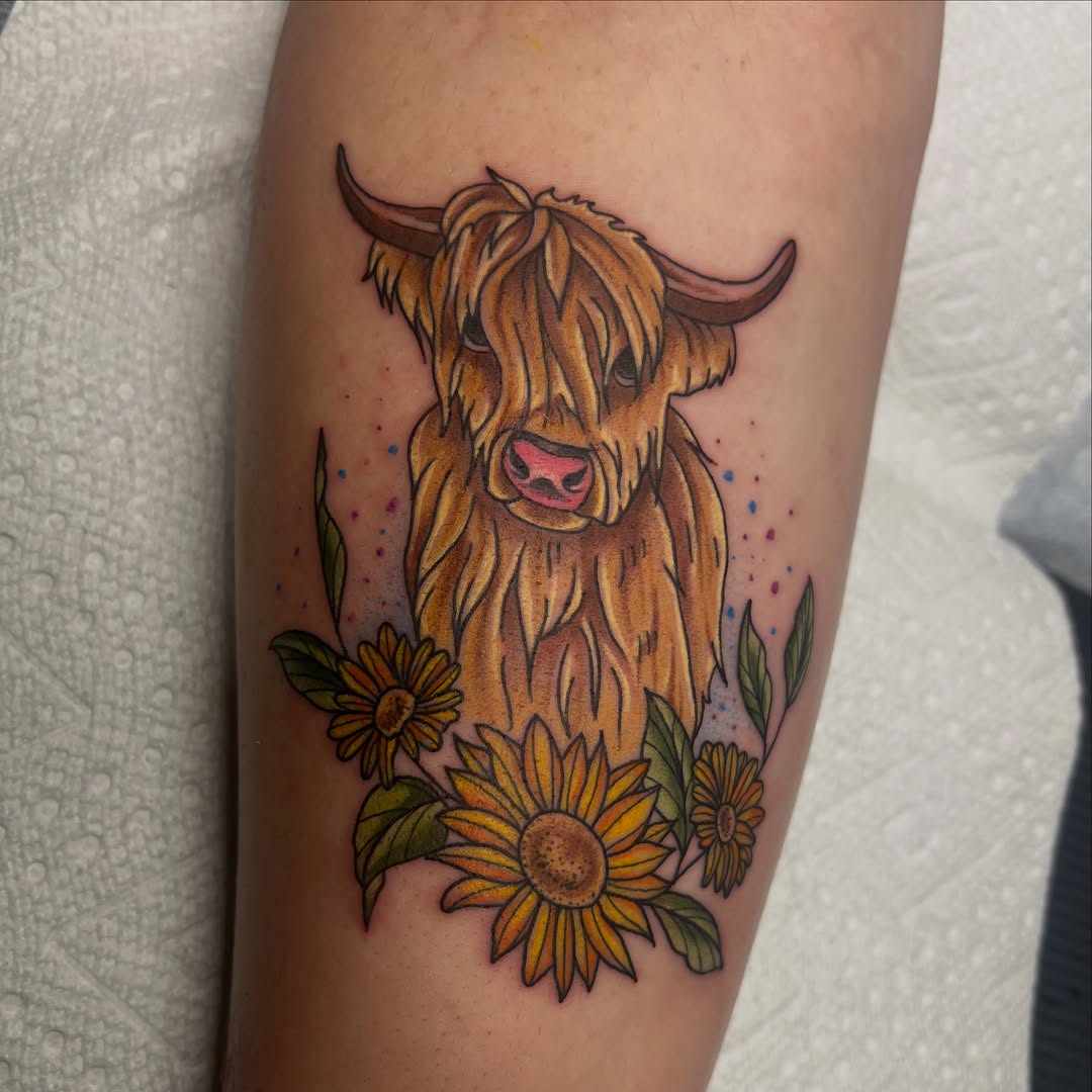 Tattoo by @lyvia.tattoo — realism, illustrative