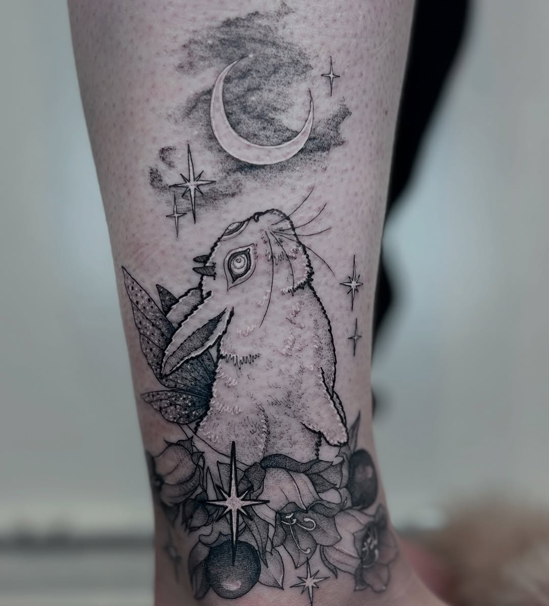 Tattoo by @patakota_ — black_and_grey, illustrative