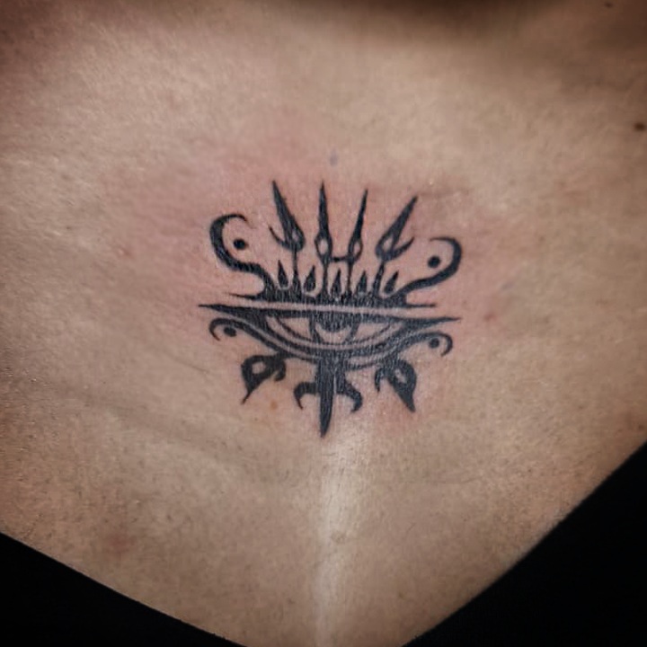Tattoo by @inkzilla_tattoos โ blackwork