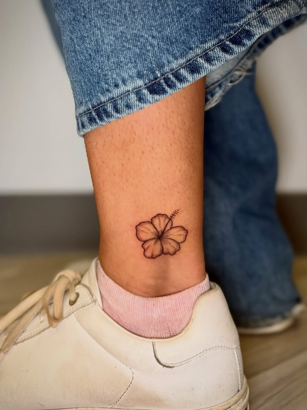 Tattoo by @catgirltattoo — fine_line