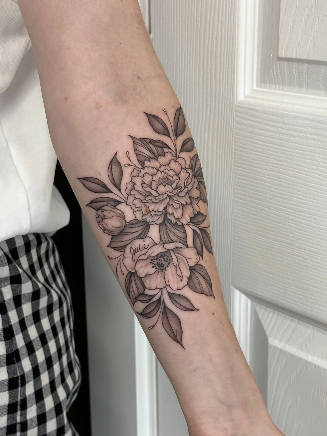 Tattoo by @perreault.productions โ fine_line, black_and_grey