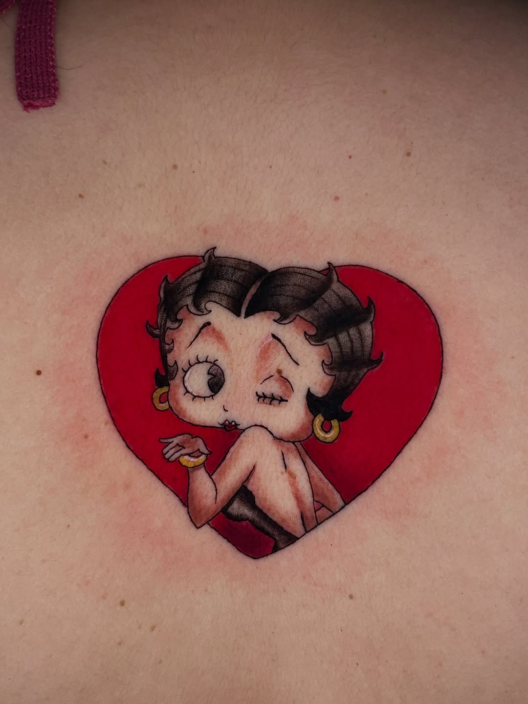 Tattoo by @la_diabhla — new_school