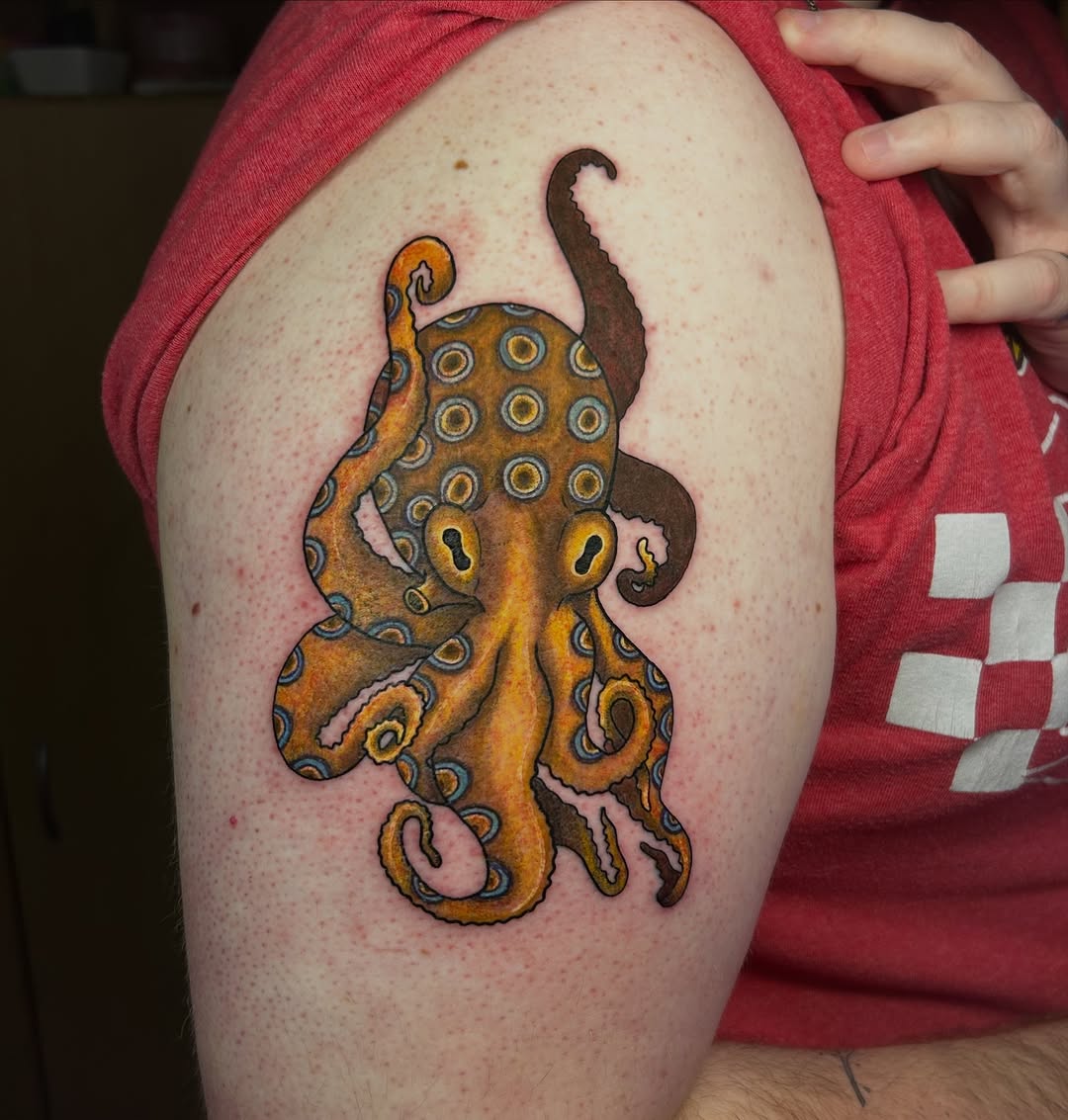 Tattoo by @alifaetattoos — new_school