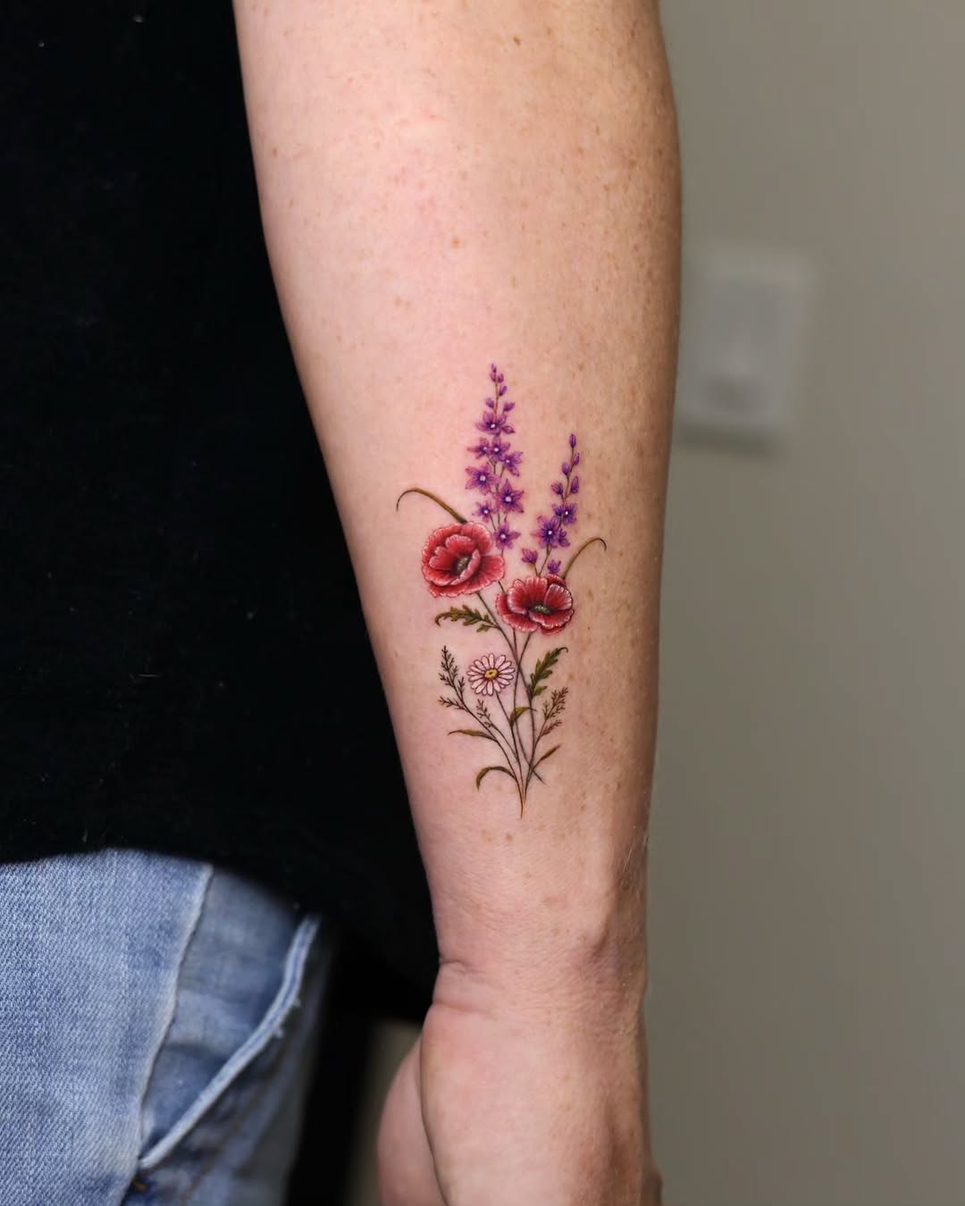 Tattoo by @cien_ink — fine_line, realism