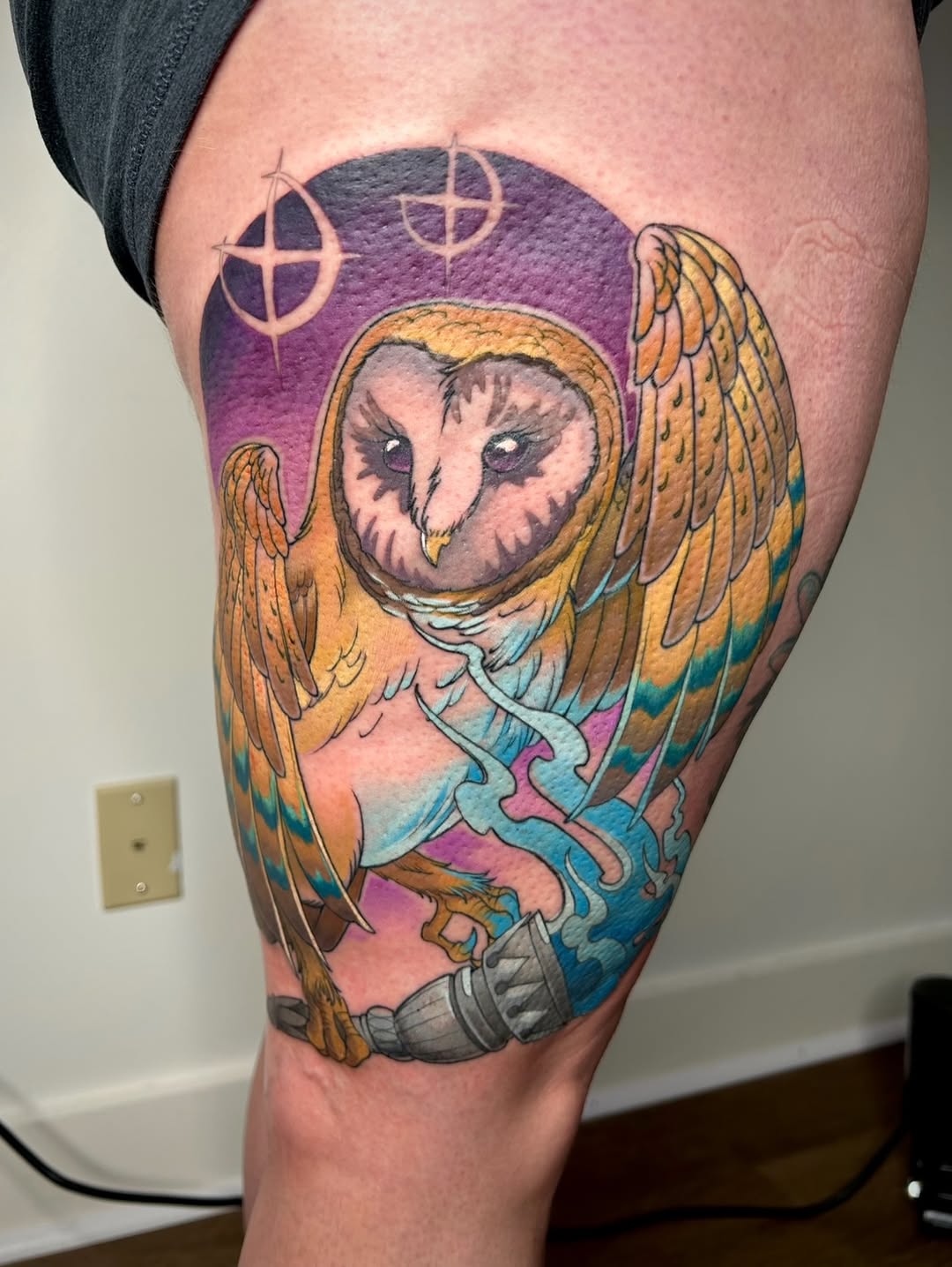 Tattoo by @little.bee.stings — neo_traditional, illustrative