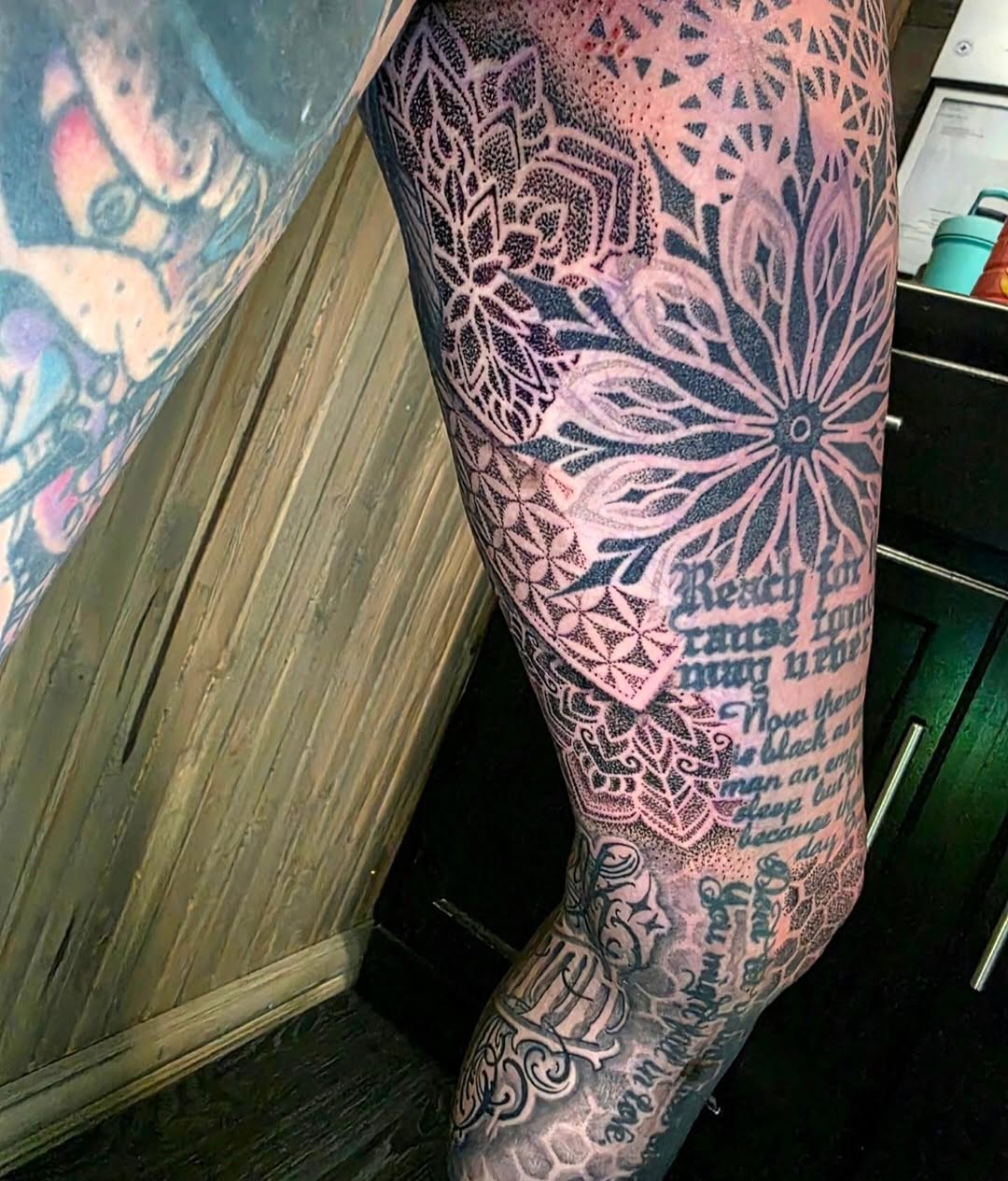 Tattoo by @ninas.tattoos_and.art — dotwork, geometric