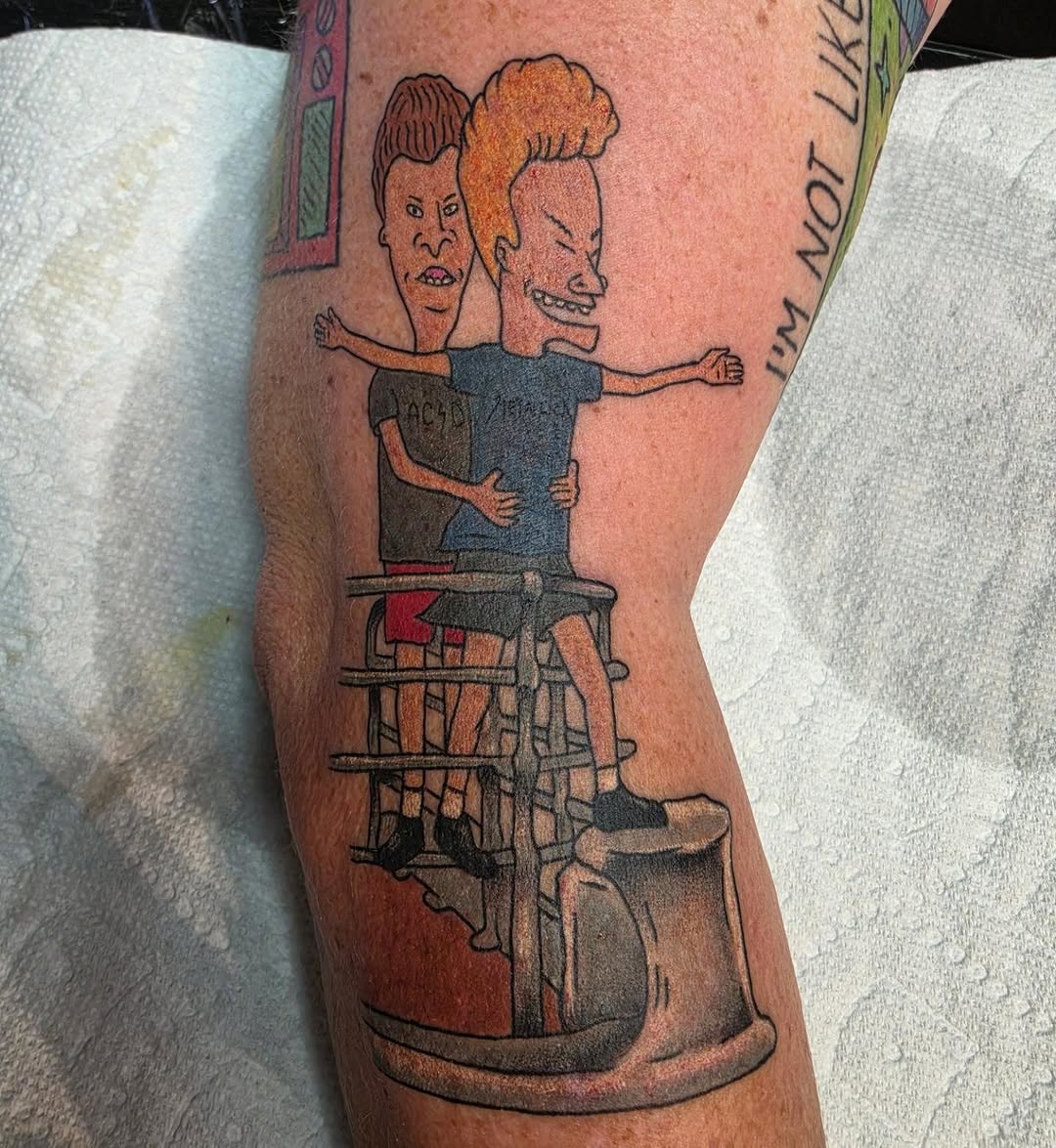 Tattoo by @victoriahtattoos — new_school