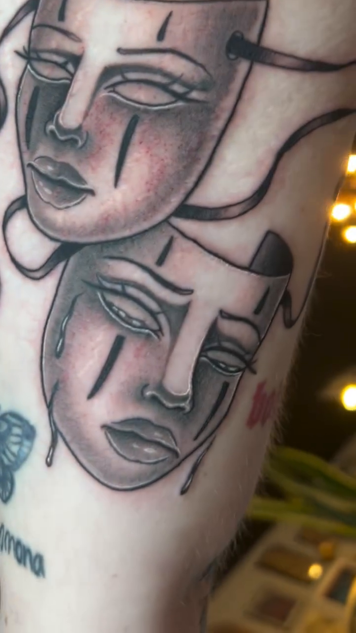 Tattoo by @midwestcrybaby — black_and_grey, fine_line