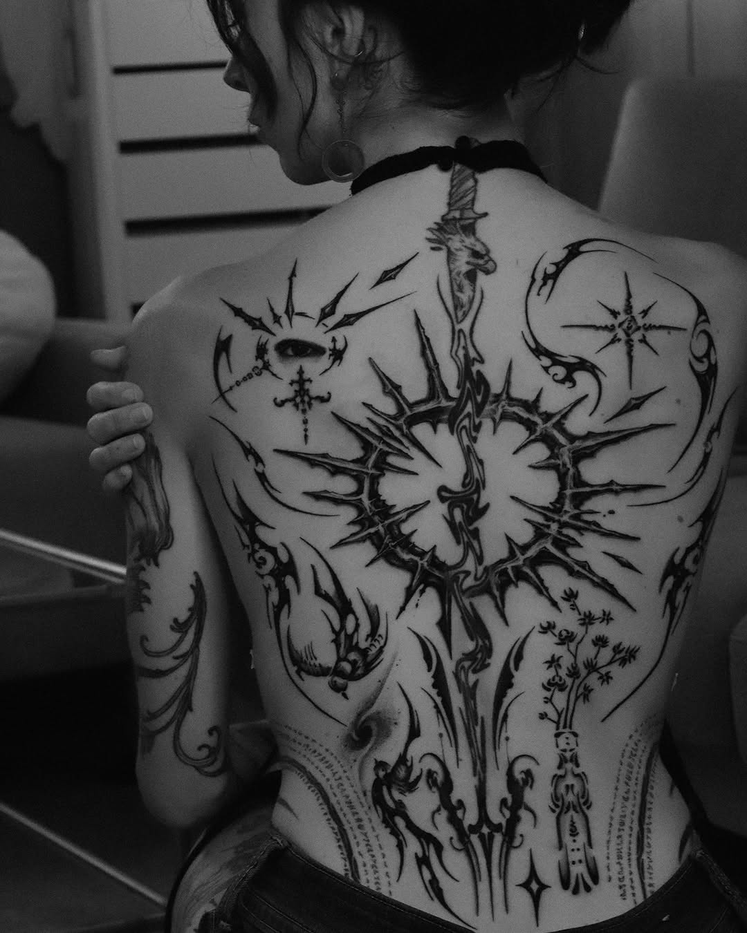Tattoo by @dokdan.tt — blackwork, ornamental