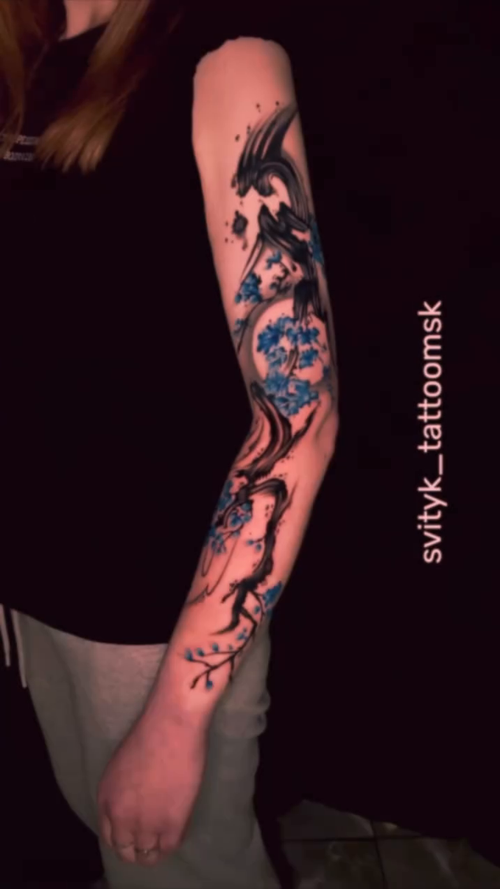 Tattoo by @svityk_tattoomsk — japanese_irezumi, black_and_grey