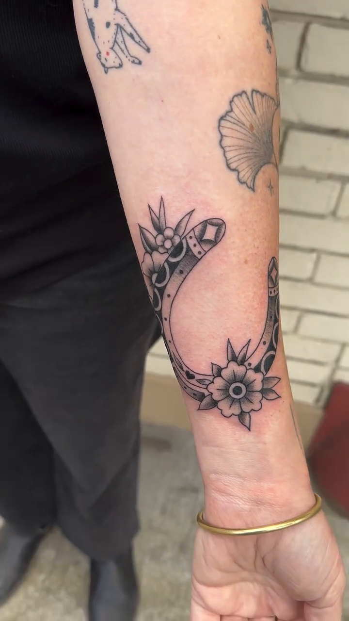 Tattoo by @lauren_delizza — american_traditional