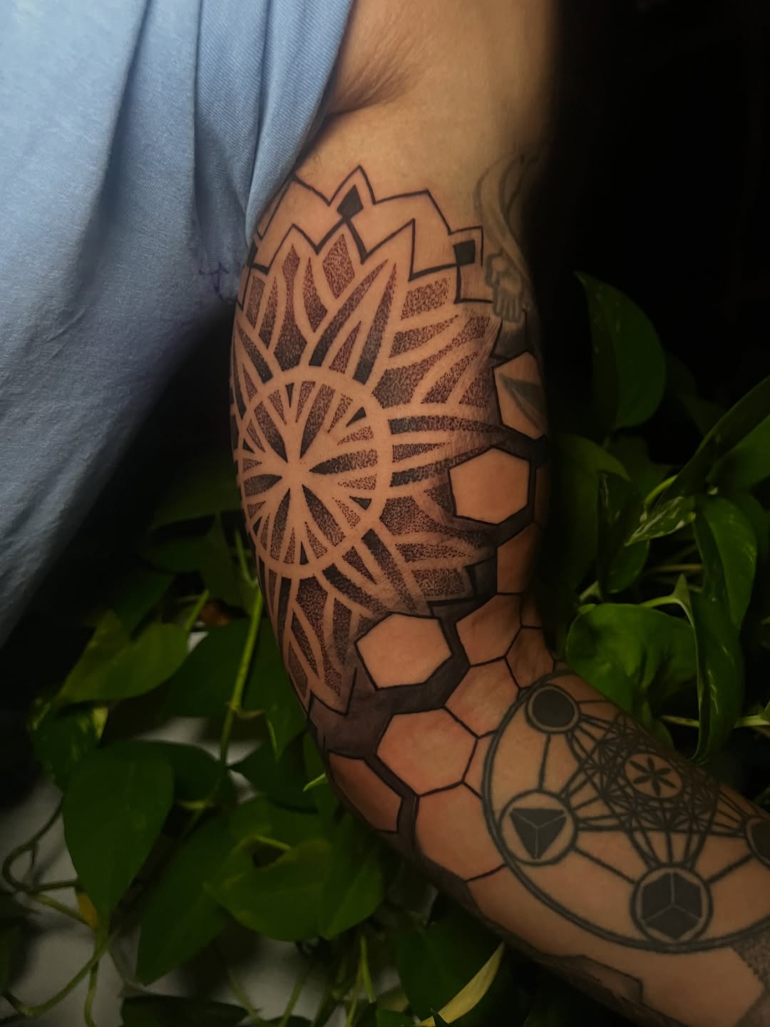 Tattoo by @frankendots — geometric, dotwork