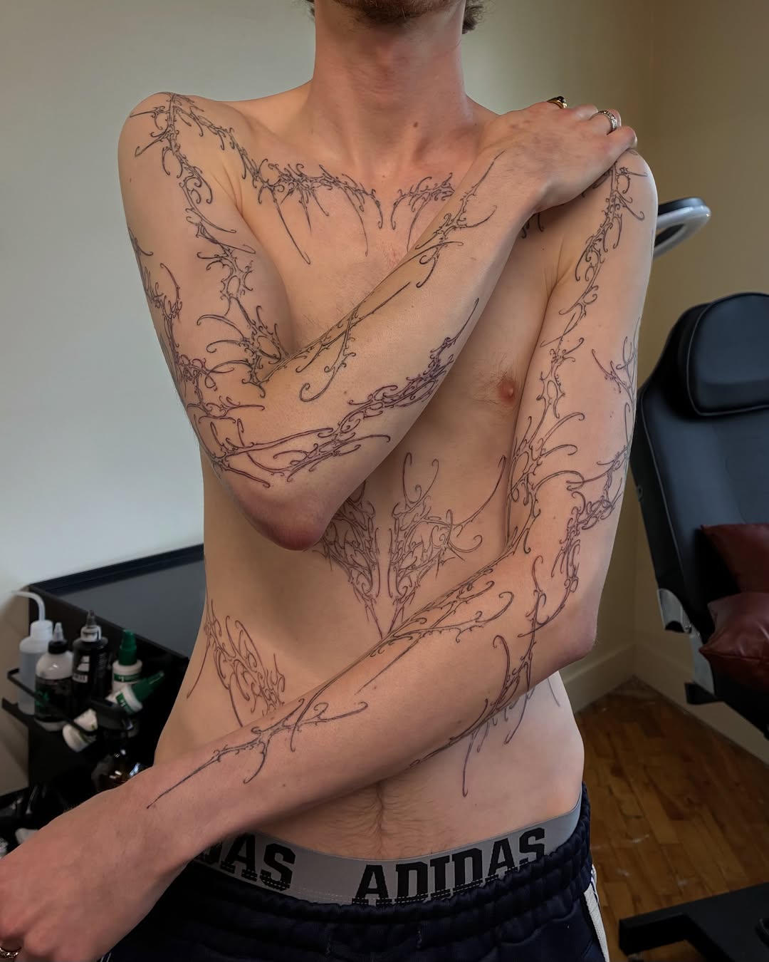 Tattoo by @smashyourboyy — fine_line, ornamental