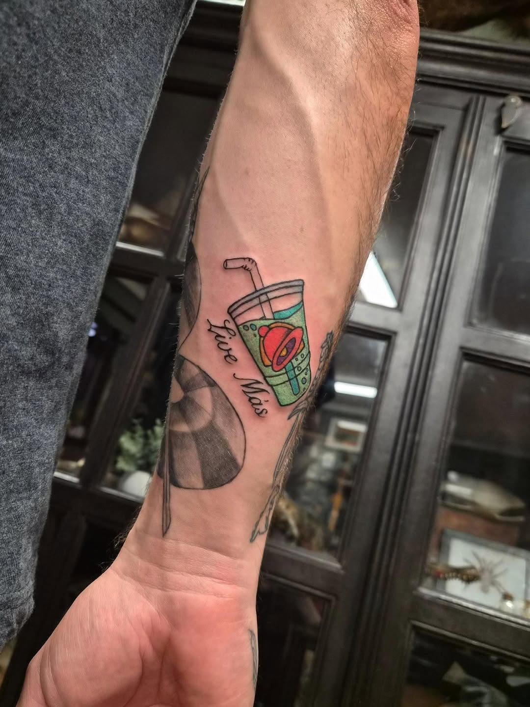 Tattoo by @teresarosetattoos — new_school