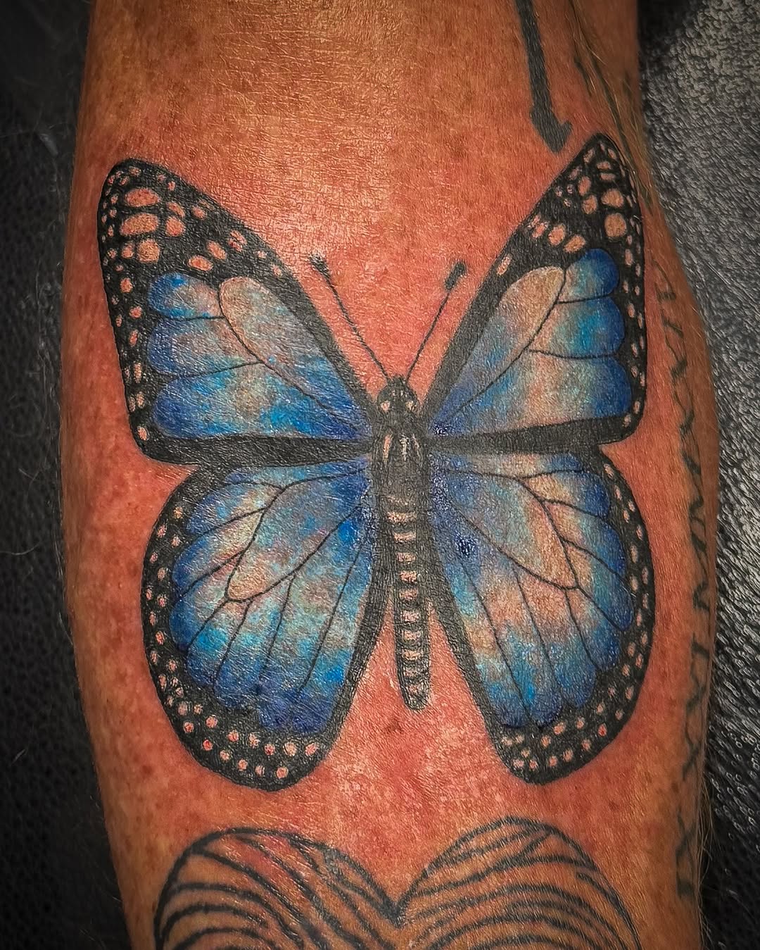 Tattoo by @tatsbyjesse — realism, fine_line