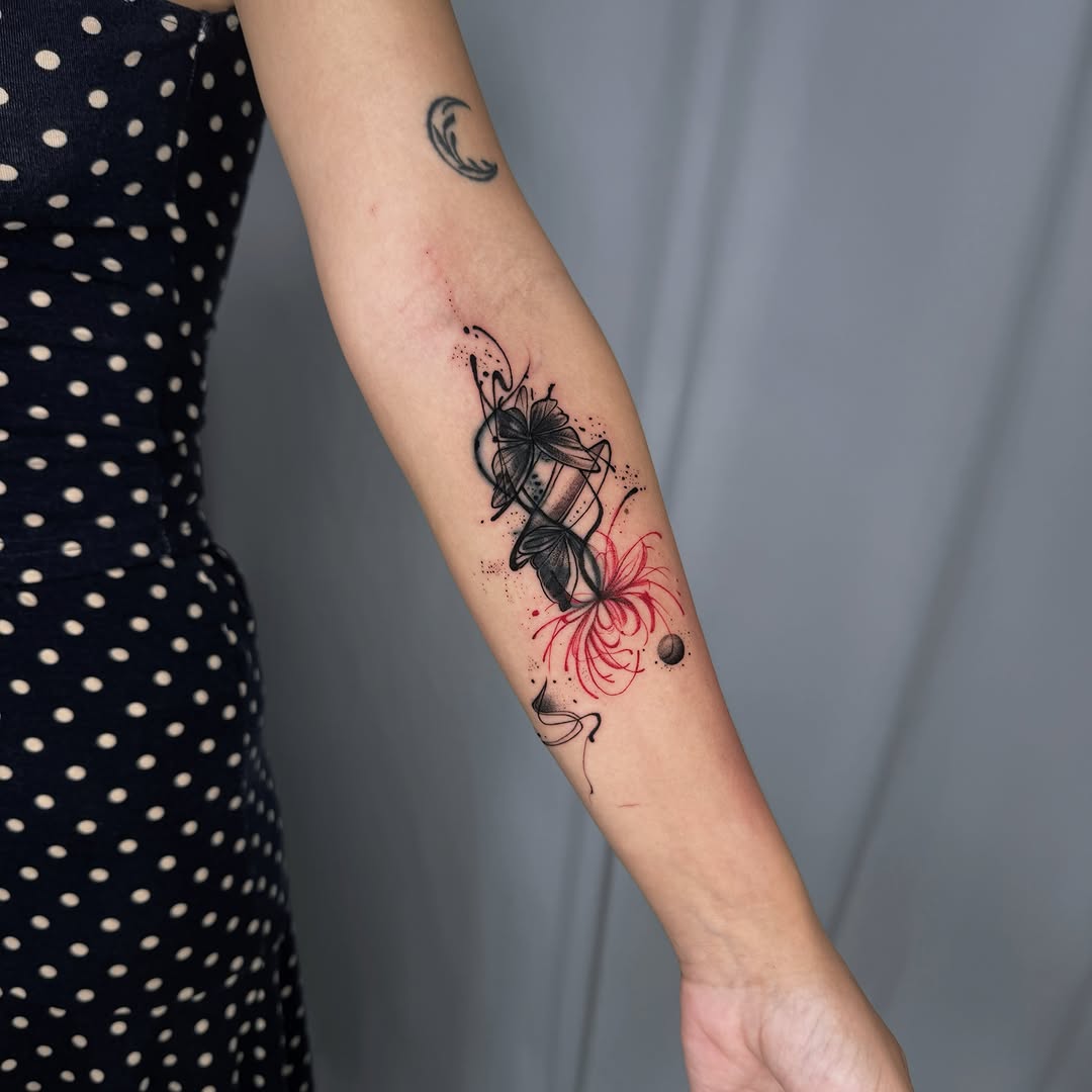 Tattoo by @tizy.inks — trash_polka, blackwork