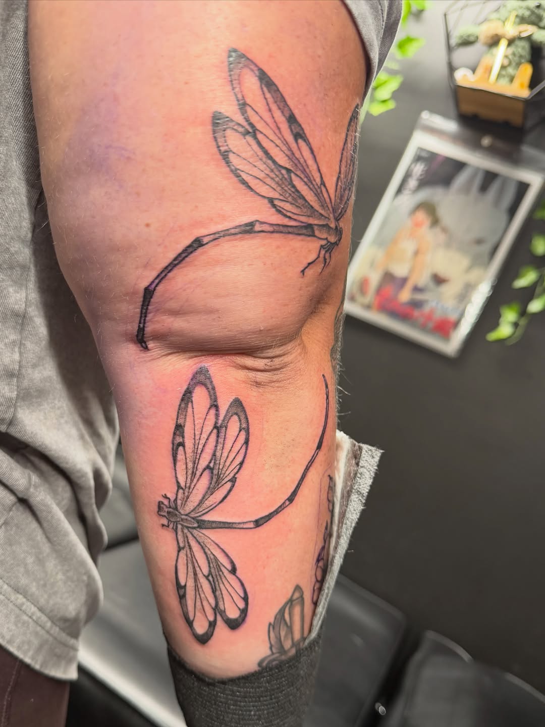 Tattoo by @sinfulwaifu β fine_line, black_and_grey