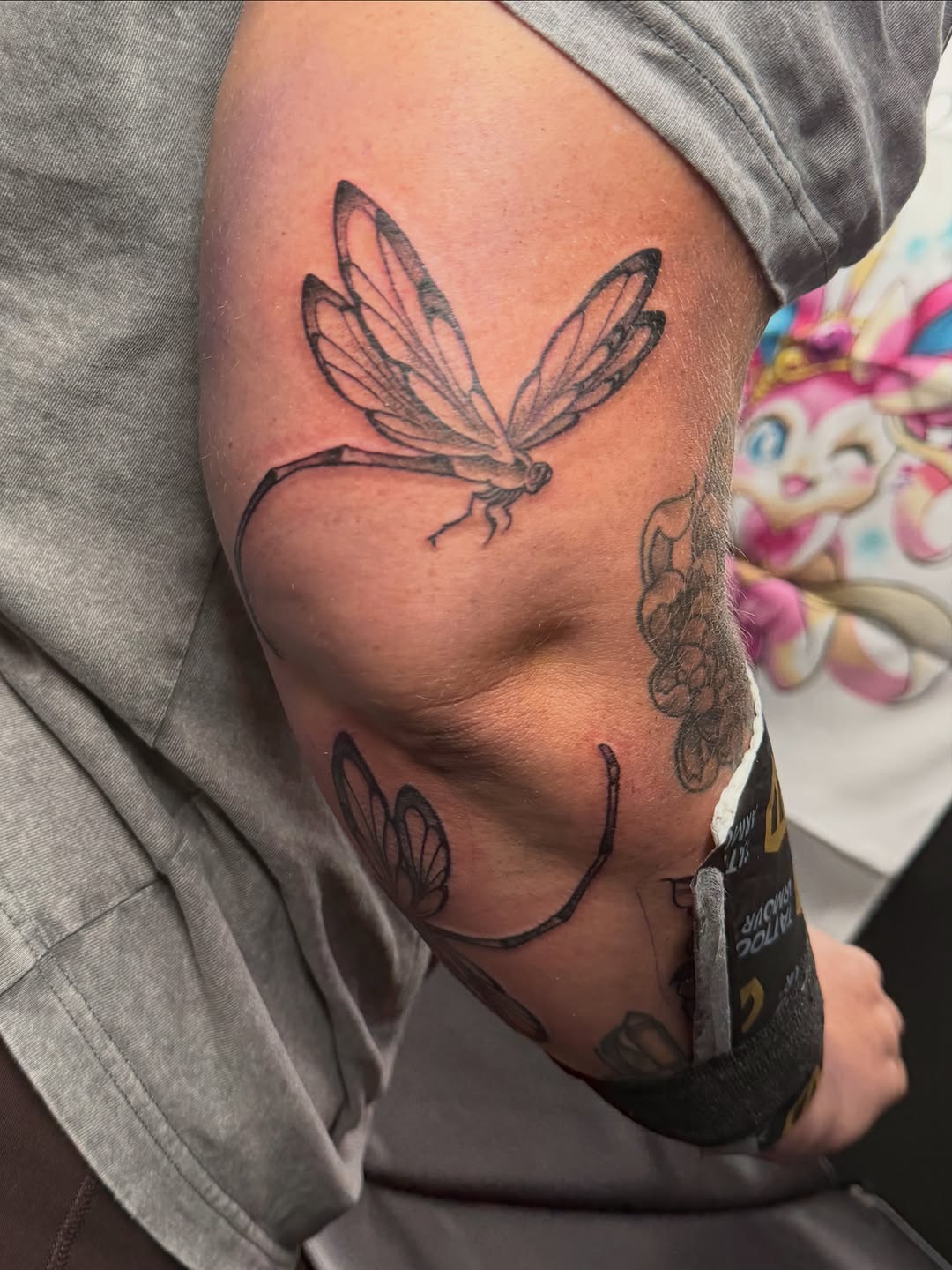 Tattoo by @sinfulwaifu β fine_line, black_and_grey