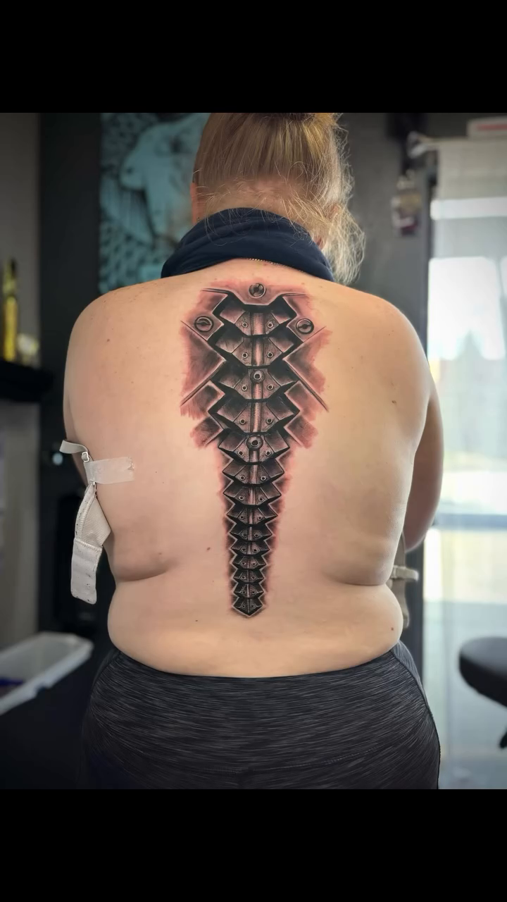 Tattoo by @ef86_vs1 — geometric, blackwork