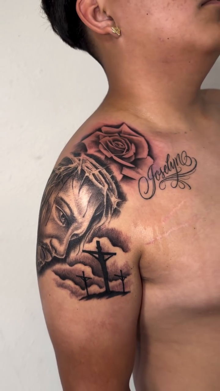 Tattoo by @miguelfernandez_tattoo — black_and_grey, realism