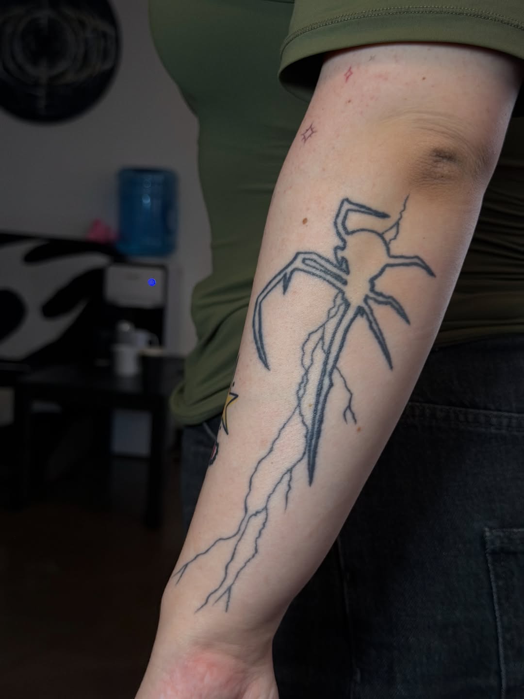 Tattoo by @strellook.tattoo โ black_and_grey, illustrative