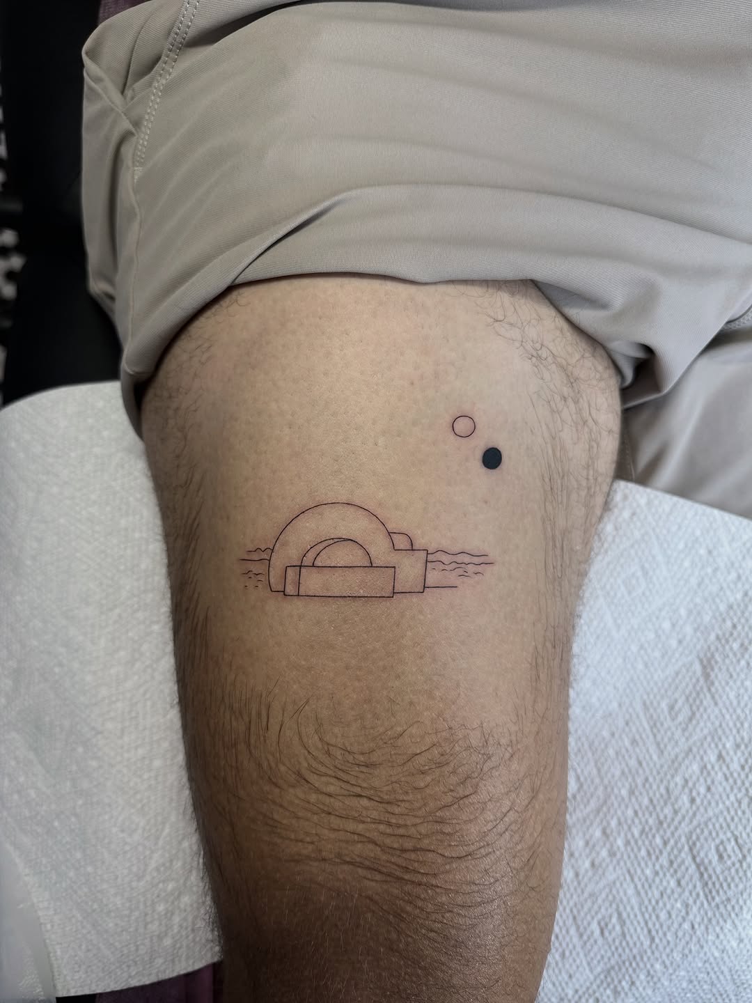 Tattoo by @seanharringtontattoo โ fine_line, minimalist