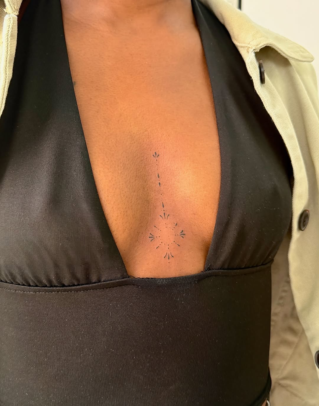 Tattoo by @aholladaytattoo — fine_line, minimalist