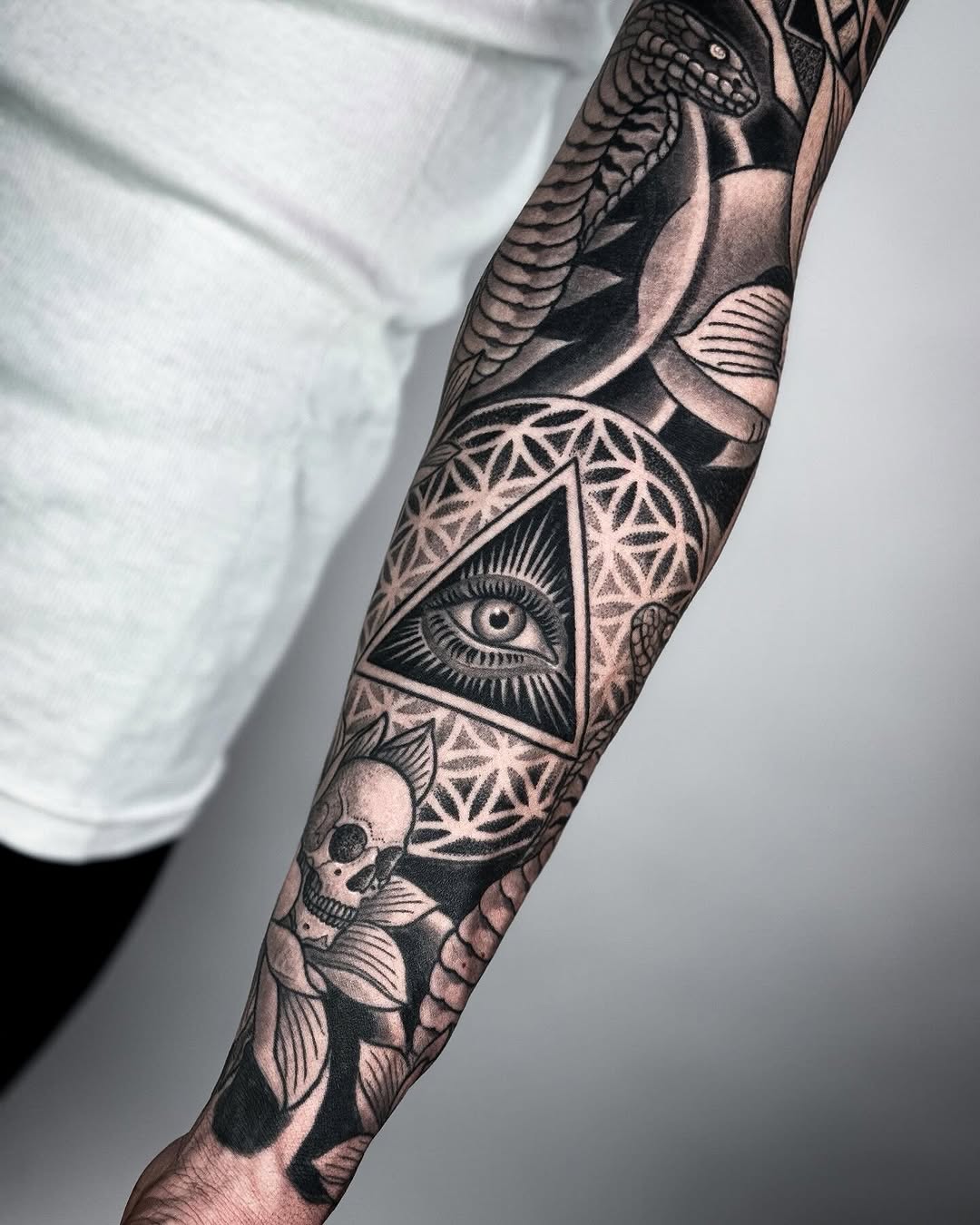 Tattoo by @ariesrhysing — black_and_grey, geometric